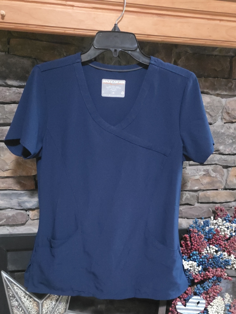 Skechers Navy Scrub Top Sz M